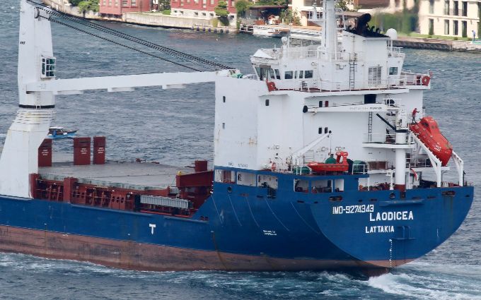 Україна запропонувала Лівану викупити ячмінь та борошно з арештованого балкера, проте суд відпустив судно