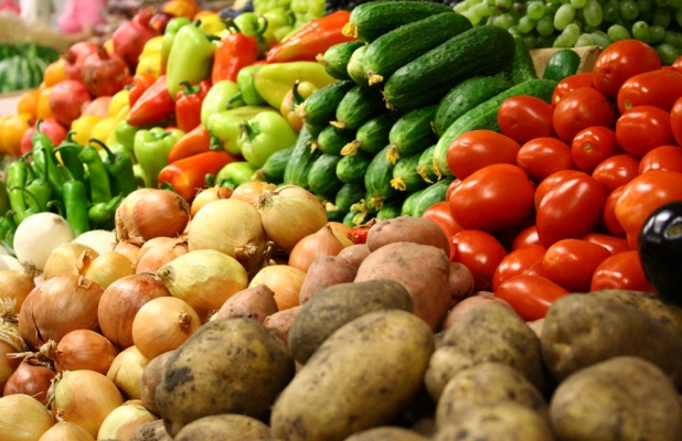 Українські аграрії не можуть зібрати весь врожай овочів через брак сховищ – експерт