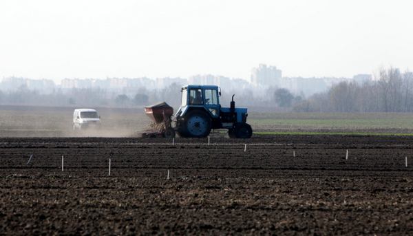 Влада допоможе фермерам провести весняну посівну на деокупованих територіях