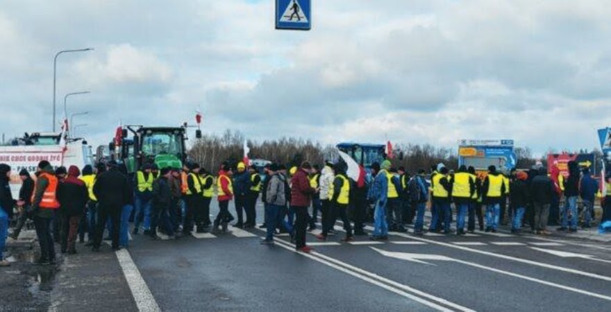Чому польські фермери блокують український кордон